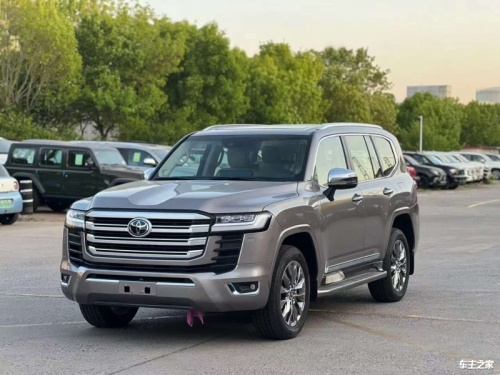 兰德酷路泽中东版价格最低69万起 直降37万