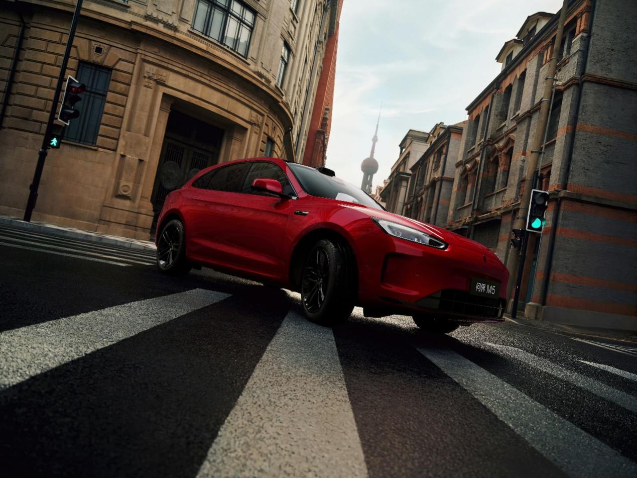 问界新 M5 Ultra:20 万级智驾比 TOP1