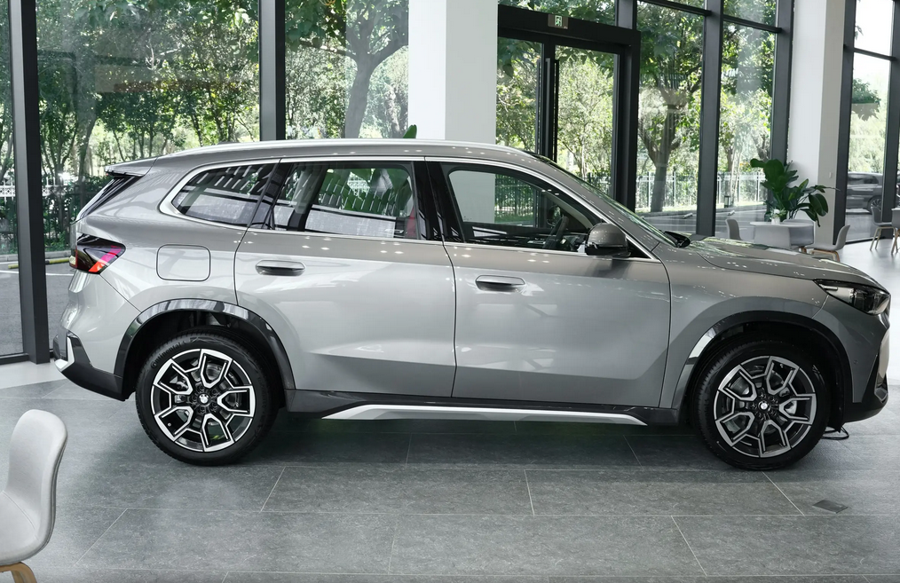 宝马X1裸车价跌破20万,自己喜欢就能冲,没必要听别人的