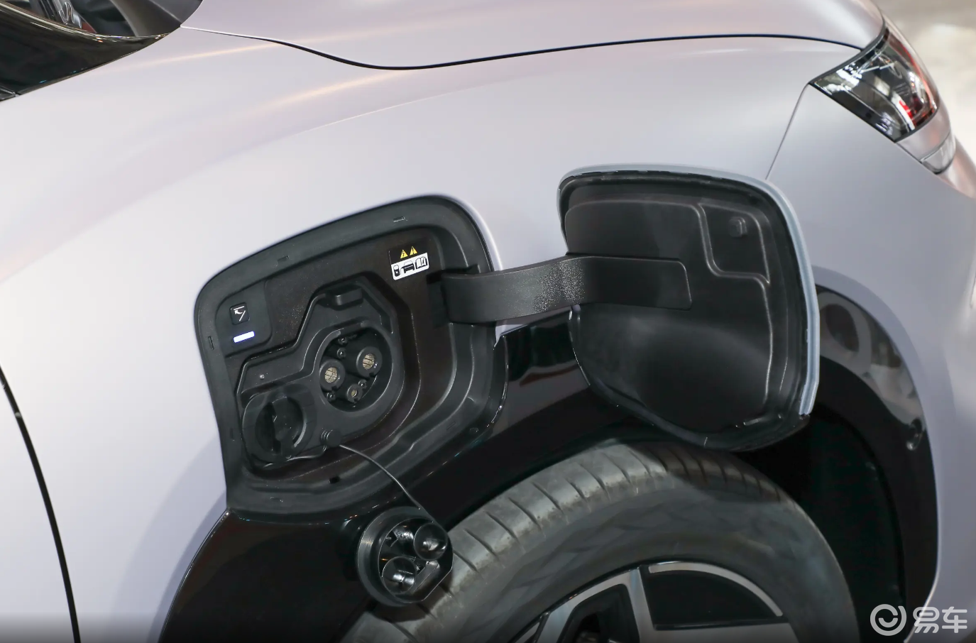 韩系显然开窍了,北京现代EO羿欧纯电SUV,预售13万起